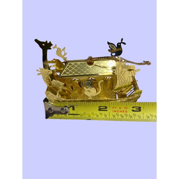 Laser Cut Noah's Ark Goldtone Hanging Christmas Ornament - Picture 10 of 16